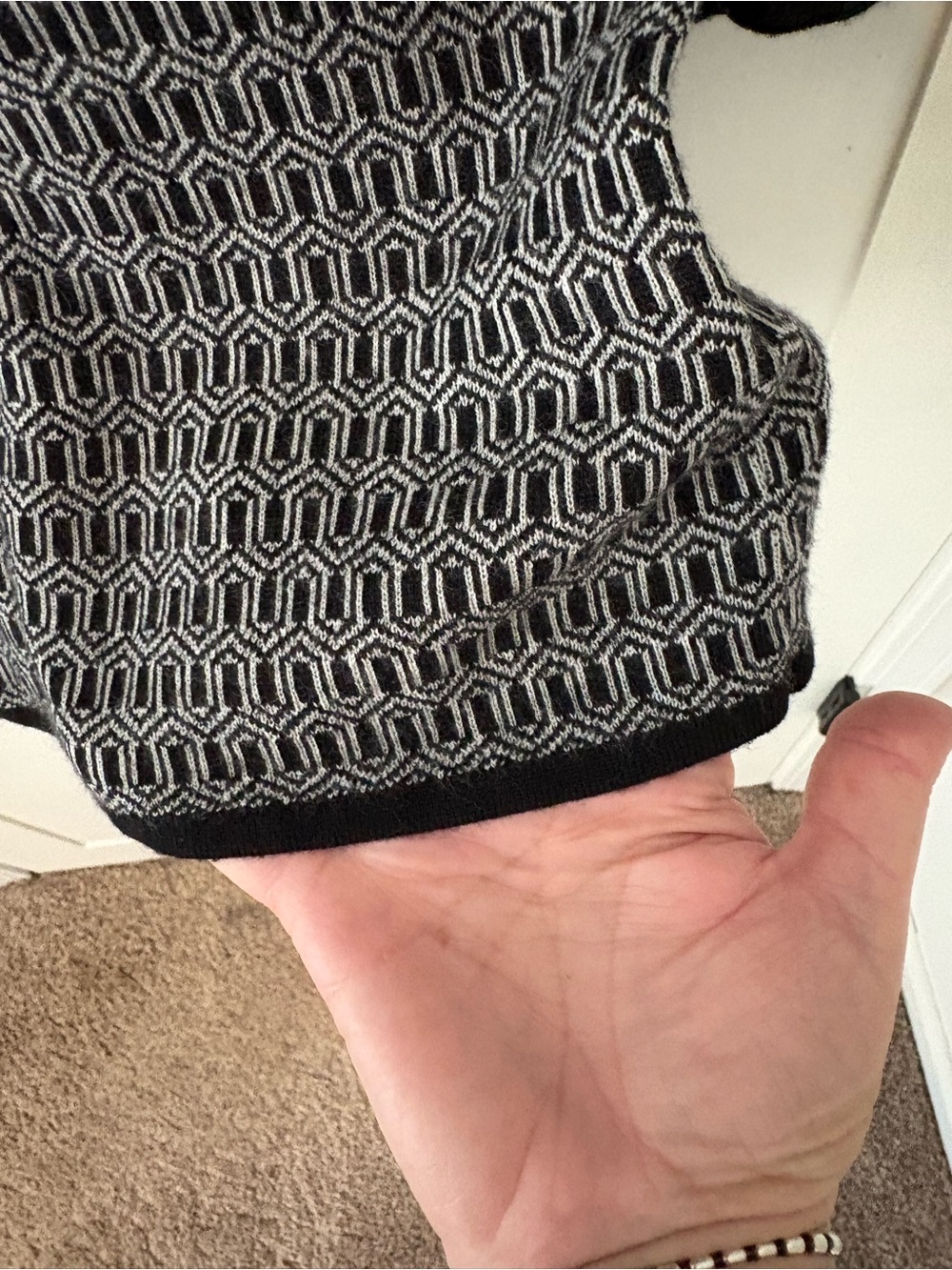 Talbots Pure Merino Wool Mock Neck Geometric Sweater. Size Small. - Picture 7 of 10